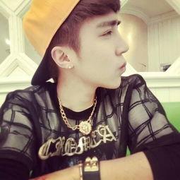 男网红吃瓜名字大全霸气,揭秘男网红吃瓜名字大全的霸气风采